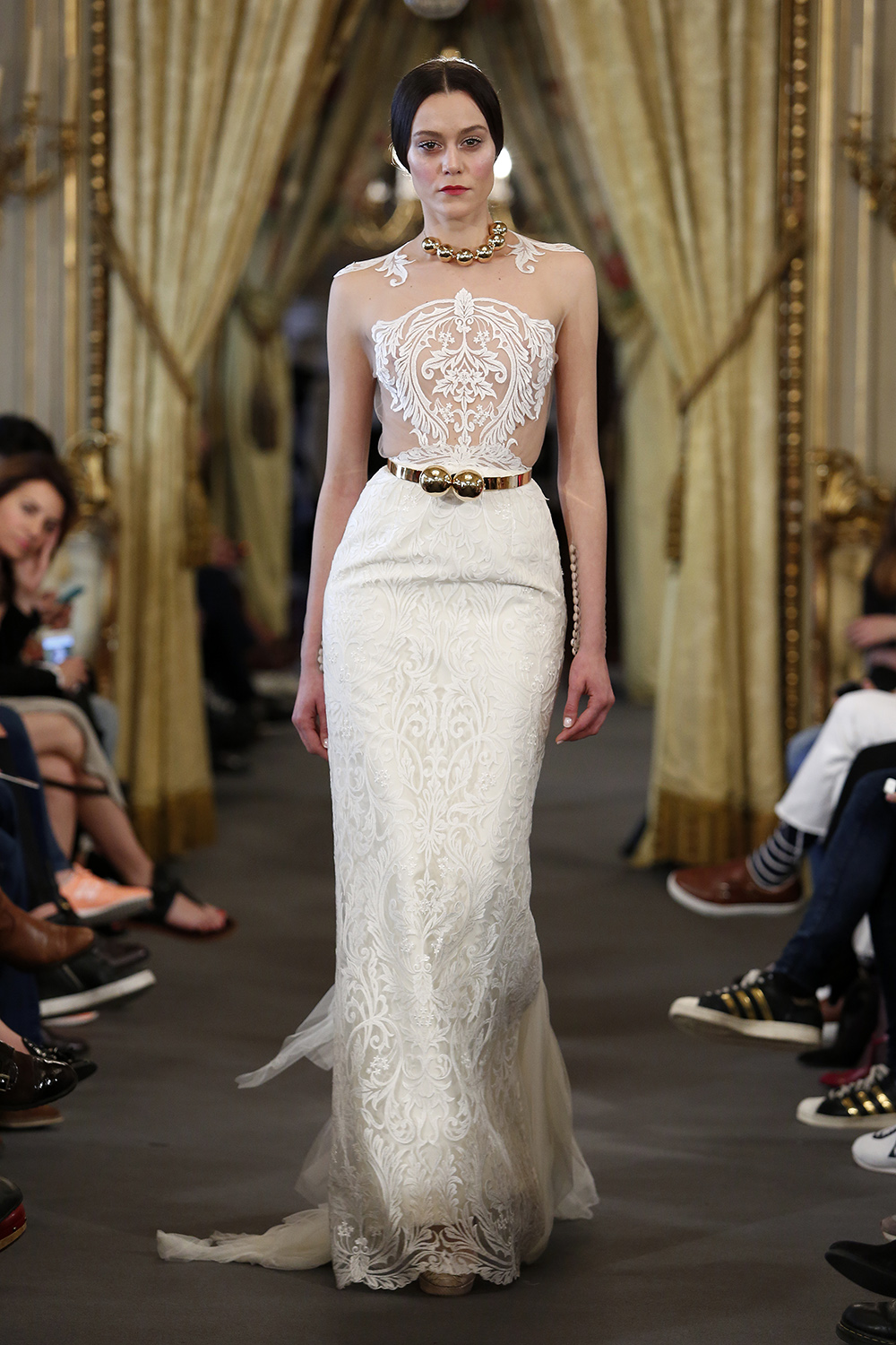 Cristina Pascual desfile en Atelier Couture