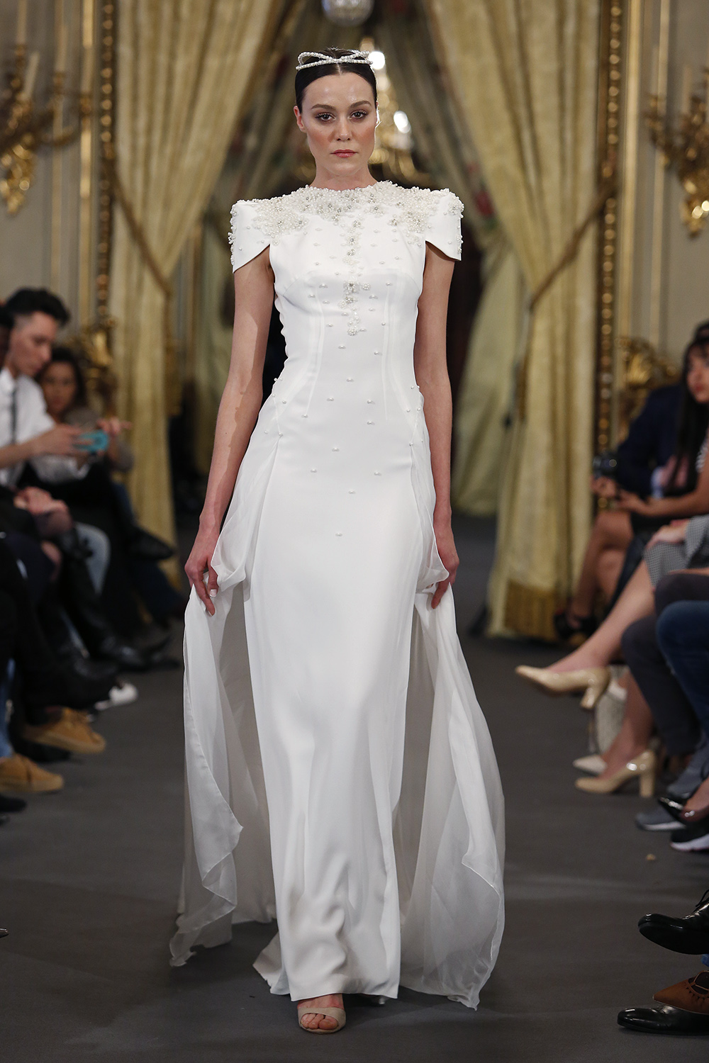 Fernando Claro en el desfile de Atelier Couture