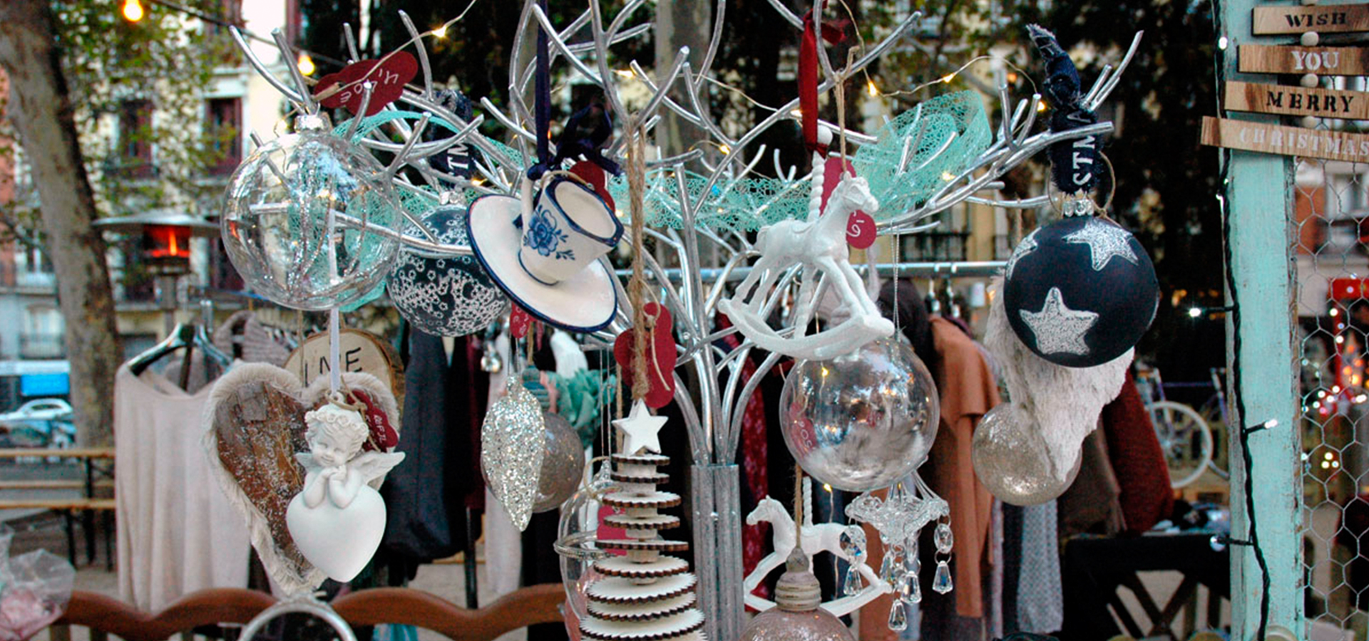 La Navidad comienza con Salesas Village