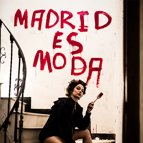 Modelo con graffiti de Madrid es Moda
