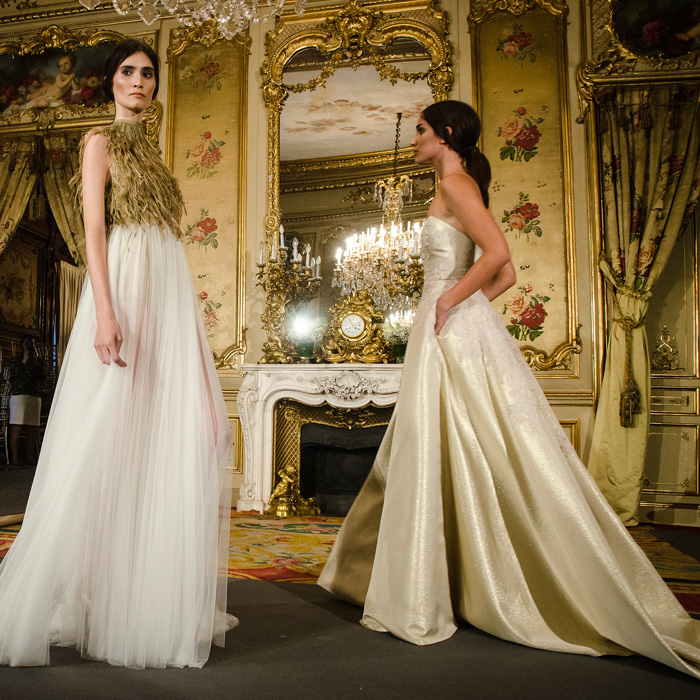 Modelos en un desfile en el Palacio de Fernán Núñez durante Atelier Couture