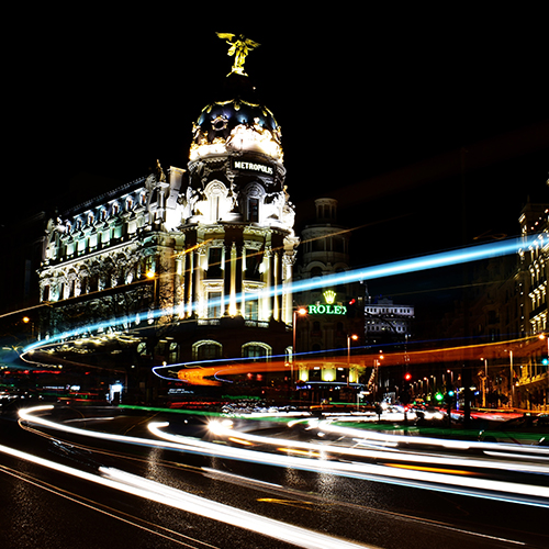 Vista nocturna de la Gran Vía de Madrid