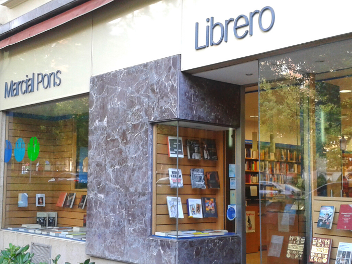 Exterior librería