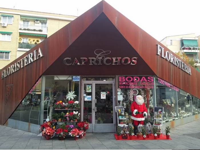 Escaparate de Floristería y Regalos Caprichos Parla