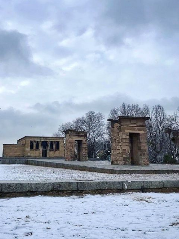 Templo de Debod bajo la nieve
