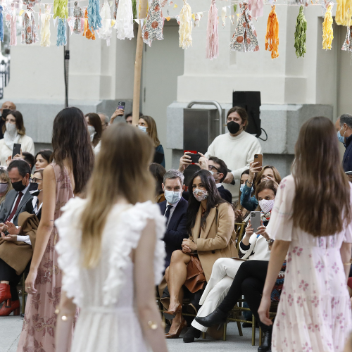 Begoña Villacís en el desfile de Hoss Intropia