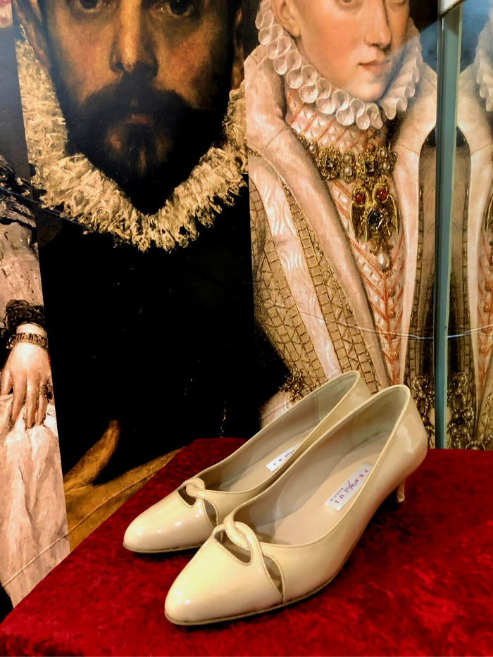 Zapatos de la colección inspirada en el Siglo de Oro de Calzados Franjul para Cultuletras