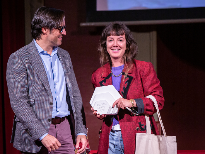 César Ramírez y una de las creadoras de Cordero Atelier