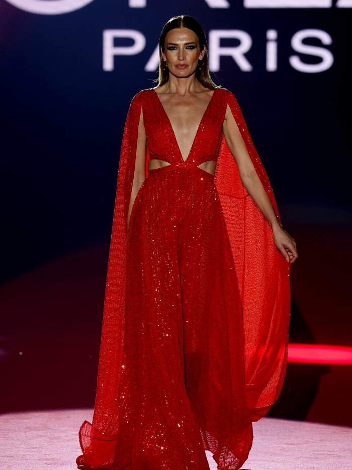 Nieves Álvarez desfilando para L'Oréal en IFEMA