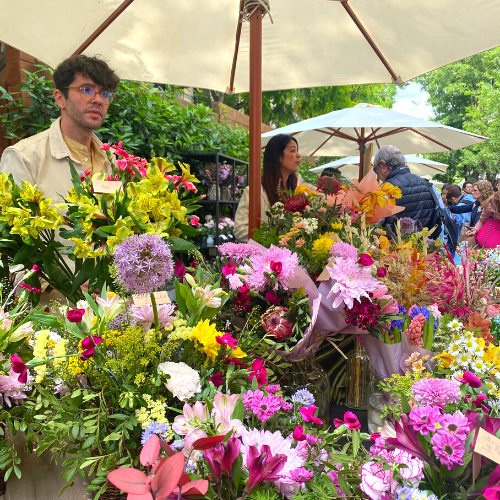 Puesto del Mercado de las flores de Vogue en la calle Jorge Juan