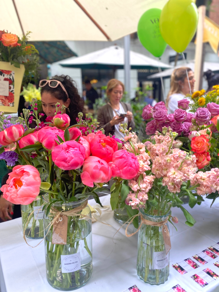 Puesto del Mercado de las flores de Vogue en la calle Jorge Juan