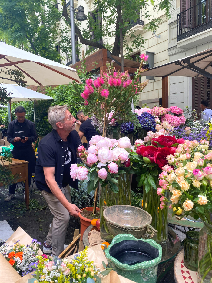 Puesto del Mercado de las flores de Vogue en la calle Jorge Juan