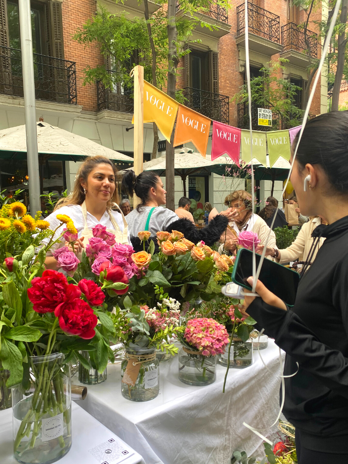 Puesto del Mercado de las flores de Vogue en la calle Jorge Juan