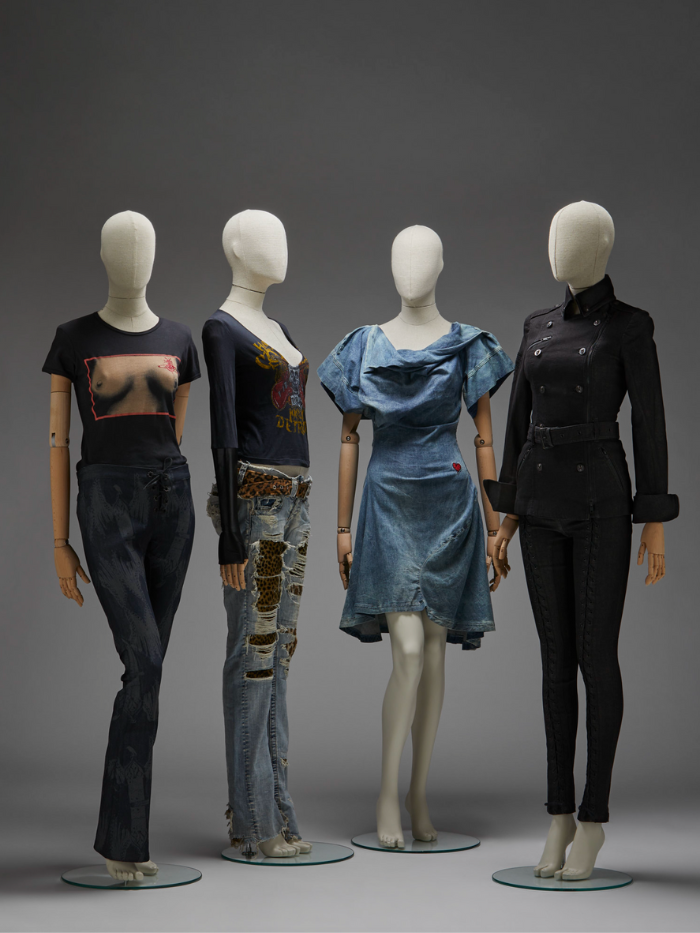 Maniquíes de la exposición Jeans de la calle al Ritz en el Museo del Traje