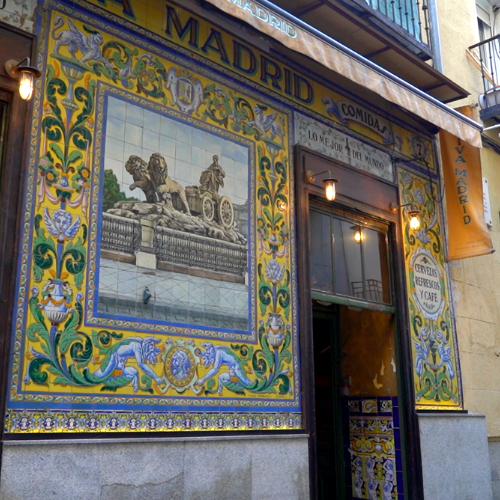 Fachada del establecimiento Viva Madrid